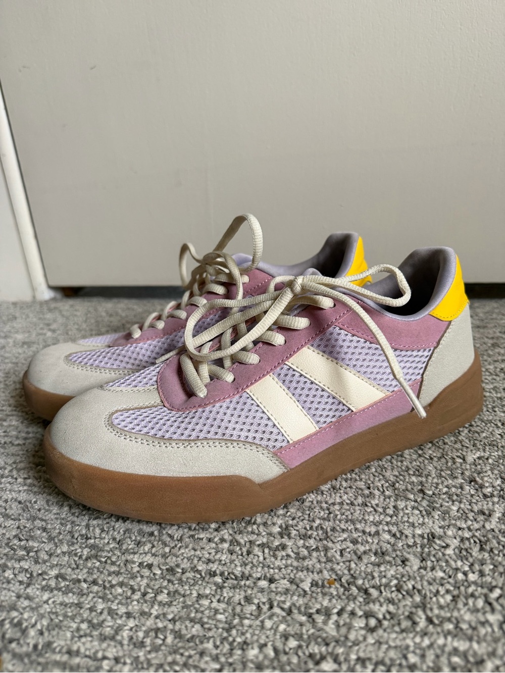Isis Women's Sneakers in Lilac, Cream & Yellow